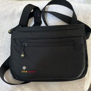 Sherpani small bag